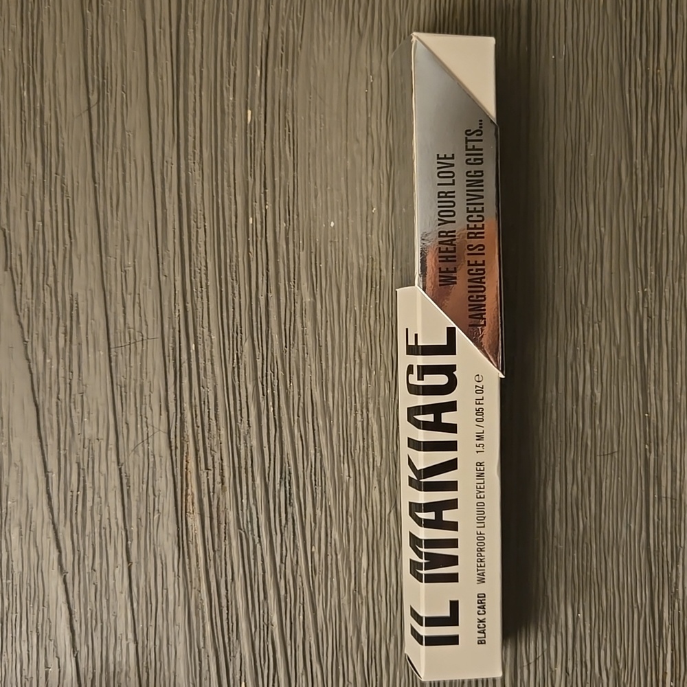 IL MAKIAGE Black Card Liquid Eyeliner